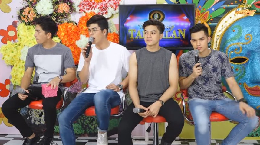 KapamilyaV's tweet image. Tara sa Showtime Online!

entertainment.abs-cbn.com/tv/shows/tawag…

#ShowtimeHuweBeshTime