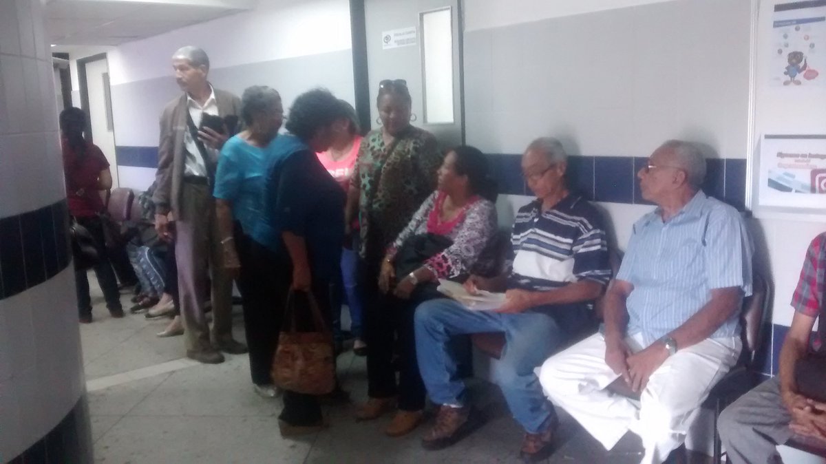 SIERVADEDIOS22's tweet photo. Vecinos de caura en fiscalía cuarta Pro.Ordaz denunciando a Deivis Sánchez por apropiación indebida .@NicolasMaduro https://t.co/hCBM3oeVyS