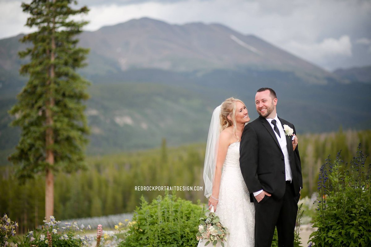 Congratulations Vanessa and Nate! Photo by @redrockportraitdesign #breckenridge #breckenridgewedding #mountainwedding #coloradowedding