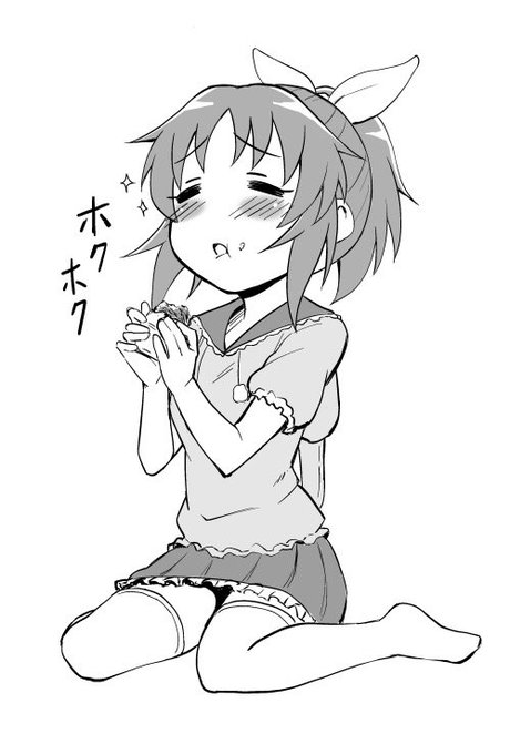 コンビニコロッケを頬張る安部菜々 