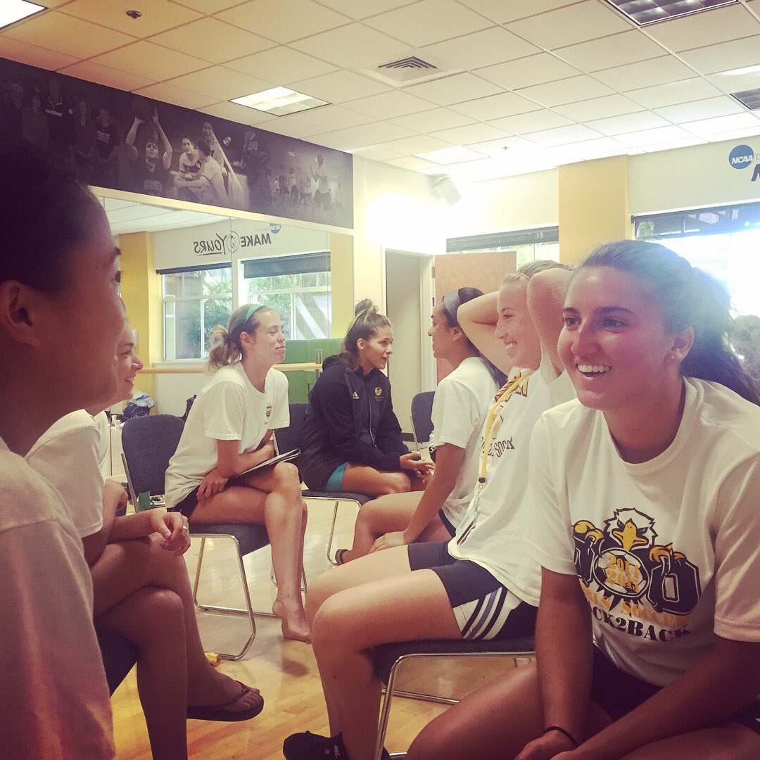 dominican_ws's tweet image. DU women&apos;s soccer &quot;speed dating&quot;!
#penguinfun