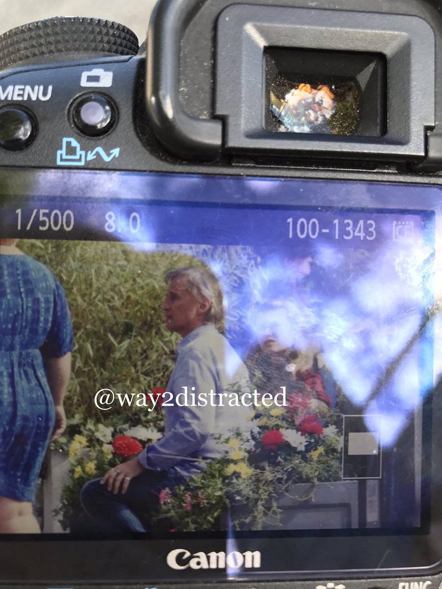 way2distracted's tweet photo. Bobby today on set @pot_supplier @pot_dealer @bellefrenchh @dearied @aglassrose_  @greenbellss  #rumbelle #onceuponatime https://t.co/JSpFBcOVLs