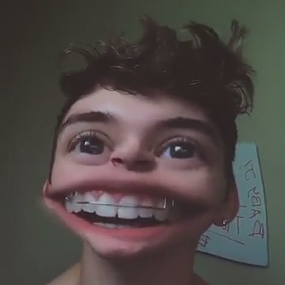 infinityymendes's tweet image. the only person I know who gets excited over uncensored british MTV 😂😂😂 @Nick_Fleetwood