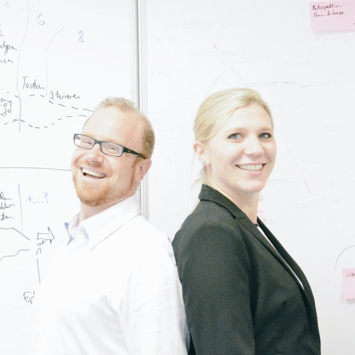 StormDGQ's tweet photo. Auf dem #qtag17 gibt es nur strahlende Gesichter! Was noch, verrät das Orga-Team @stefan1121983 @DGQffm im Interview https://t.co/9eRzyECjrV https://t.co/YtX2EMgyM5