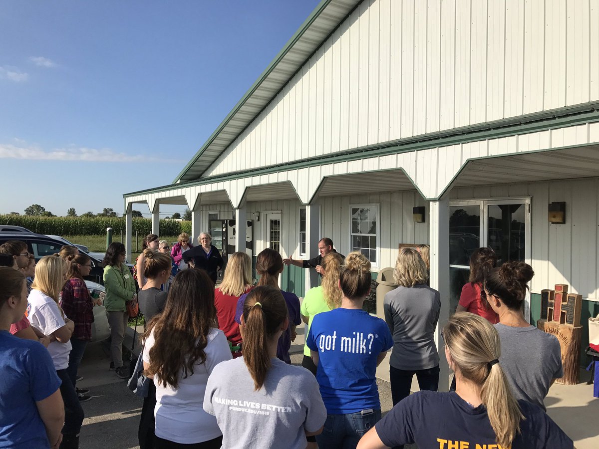 INDairy's tweet photo. Dietetic interns from Purdue, IU, and Indiana State are out at @KelsayFarms today to learn about dairy farming. https://t.co/TXfa9GoPJV