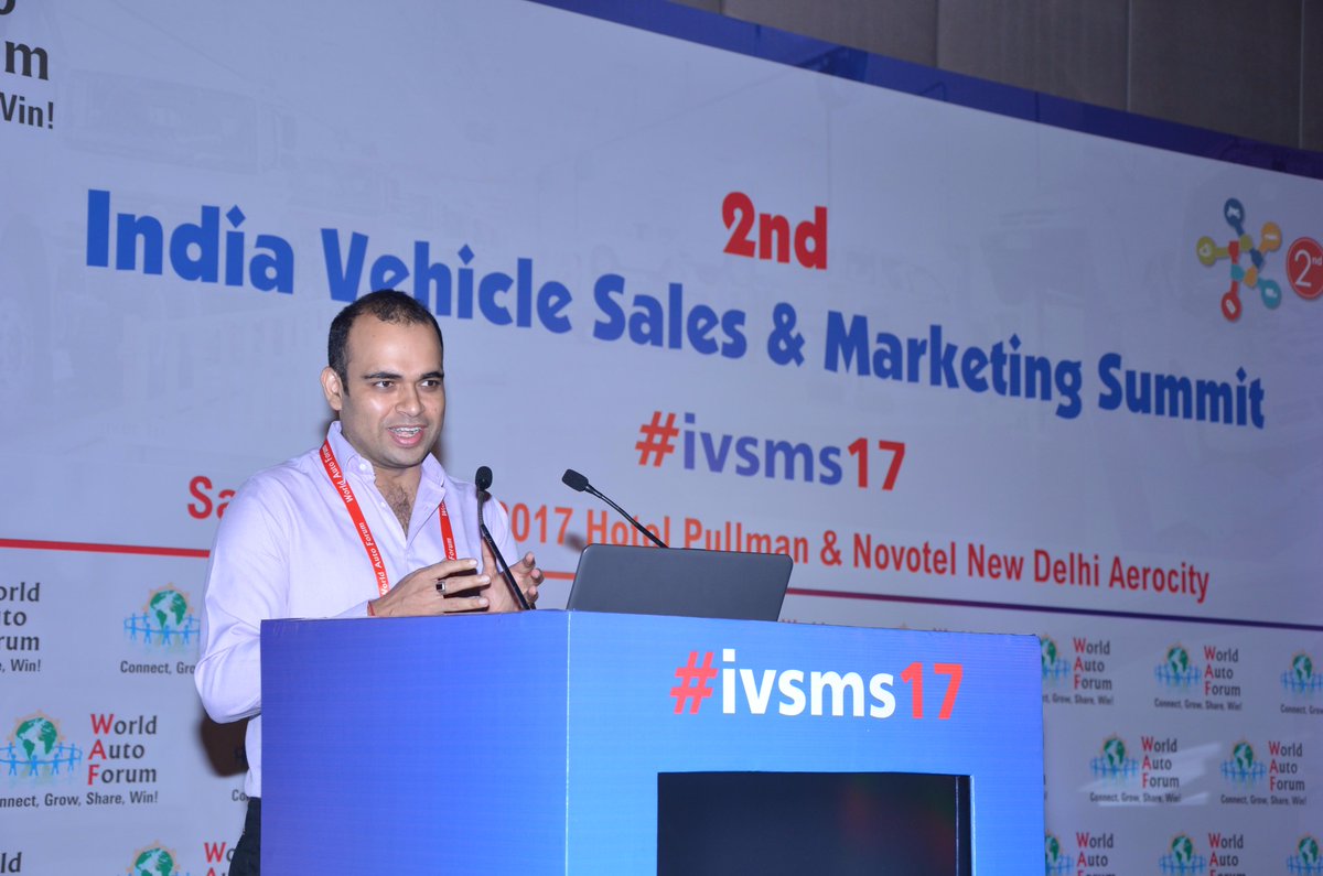 knowlarity's tweet image. Our CTO @ajayshr showcased at #IVSMS17 how #auto #retail businesses can maximize ROI w/ #AI and automation using eye opening #data insights!