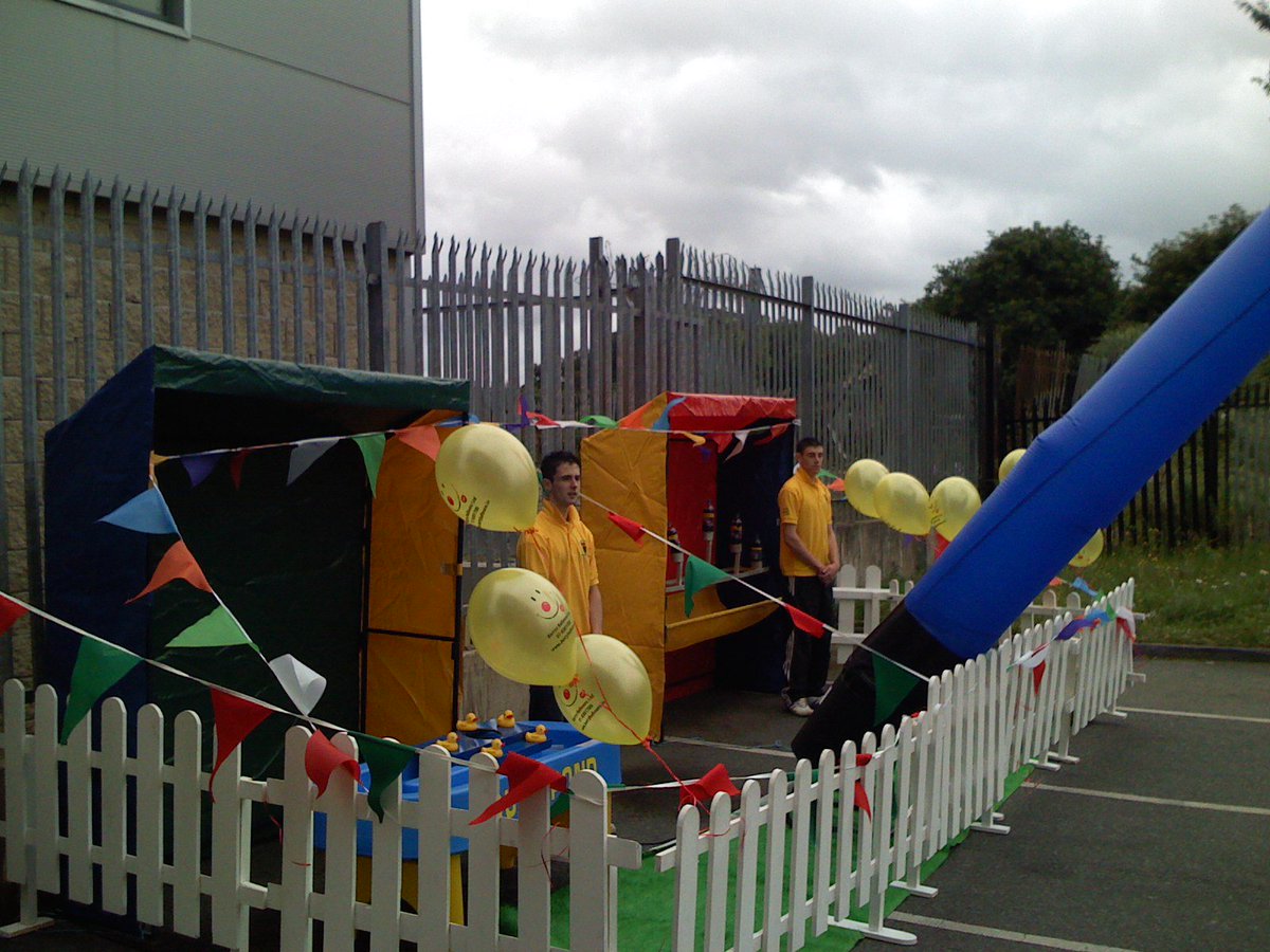 DrumcondraCu's tweet image. It's our 50th birthday! Come to Na Fianna on Sat, Sept 2nd for a Family Fun Day to celebrate! There will be food &amp;amp; fun from 1pm-6pm! #CUfun