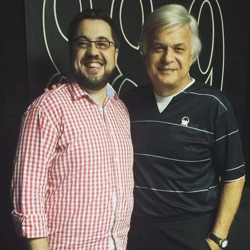 YannickRiviere's tweet photo. Muchas gracias a @gustavopierral por recibirme en su programa en la @laromantica889. Un gran profesional muy atento y humano. https://t.co/2tTaMH8G81