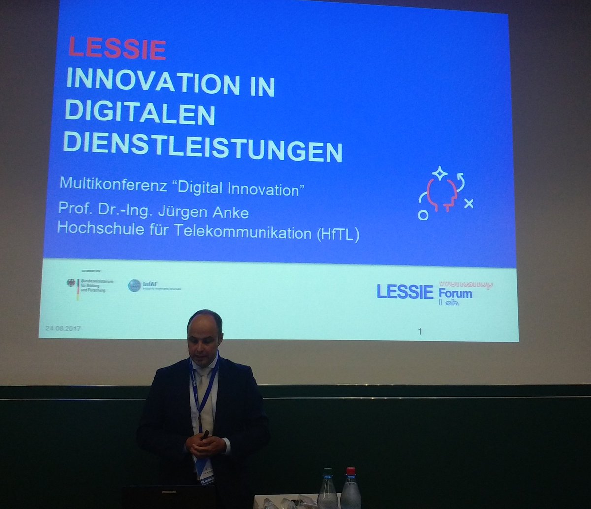 DigServSys's tweet photo. Jetzt gerade: Vorstellung #LESSIE @smartservicelab des @DigServSys auf #WI2017 #Webintelligence2017 mit @JuergenAnke https://t.co/CbsaZoGuY7