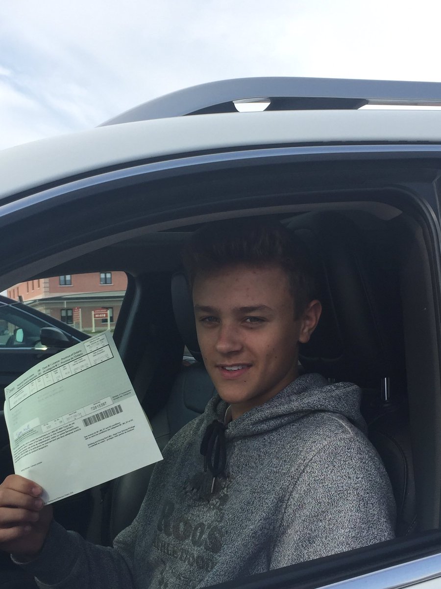 JakeSeanjackie4's tweet image. Happy Sweet 16 to my Tyson today!! #AnotherDriver #LoveThisKid #WishesForAGreatYearAhead