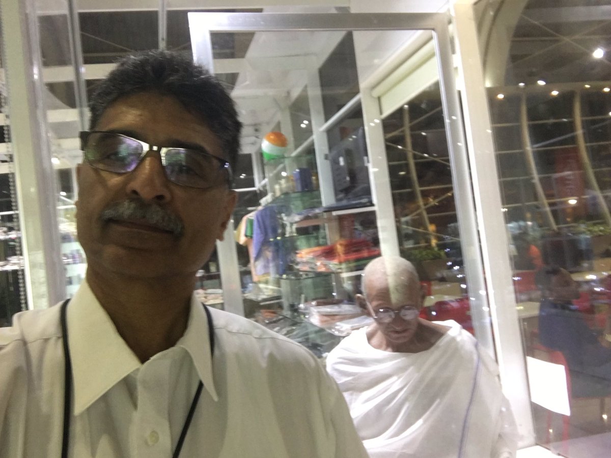 KRaghav2014's tweet photo. Was going thru Mumbai airport and was humbled by the life like image of the Mahatma. So much to learn from him🙏🏼 https://t.co/6bkuJx8cAp