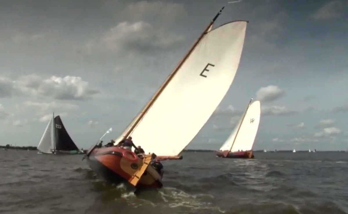 Oane_'s tweet photo. Dikke wynfleagen 🌬 op de Tsjûksemar skûtsje @Eelkje2 ⛵ #IFKS17 #zeilen @OmropFryslan https://t.co/XElCCQCHYH https://t.co/WLutFZe0kT