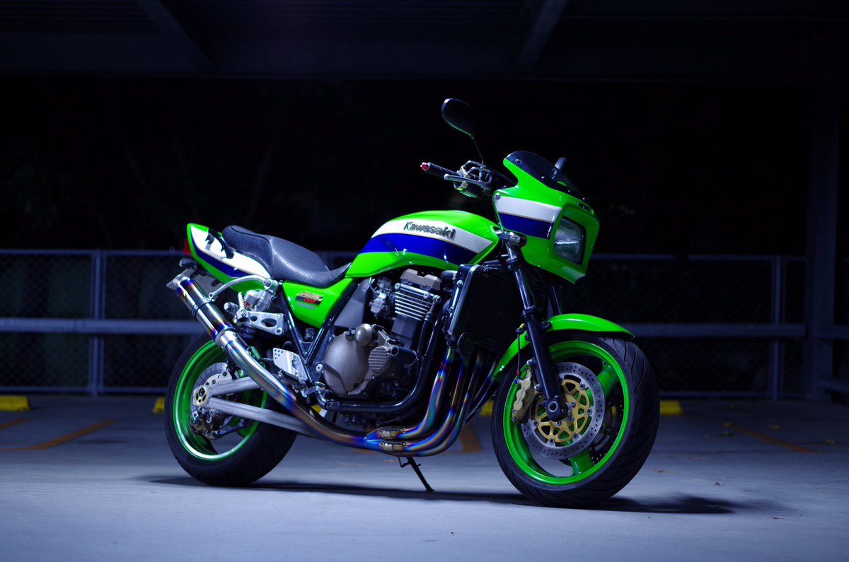 0711_yuuki's tweet photo. #ZRXフレンズ 
 #バイク乗りと繋がりたい https://t.co/WkY3JSmEbx