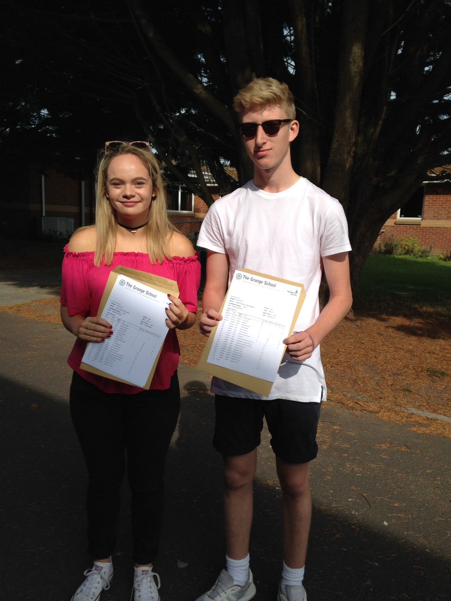 Erin Mcluckie &amp; Robert Leigh-Anderson collect results <a href="/TheGrangeDorset/">The Grange School</a> #GCSEResultDay2017 <a href="/Bournemouthecho/">Bournemouth Echo</a>