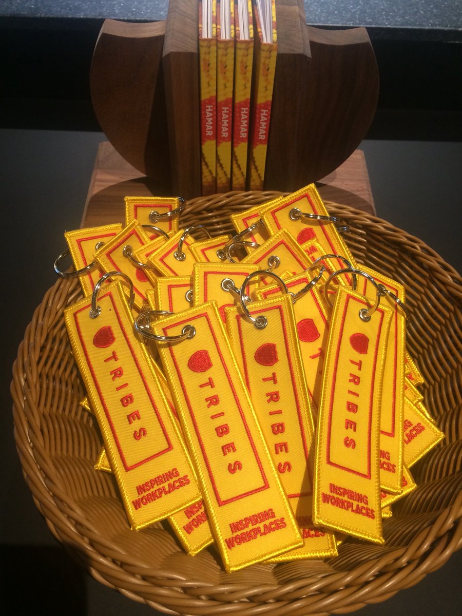 Koop een boekje over onze Hamar stam of een sleutelhanger en steun het goede doel Survival International! #survivalinternational #hamar