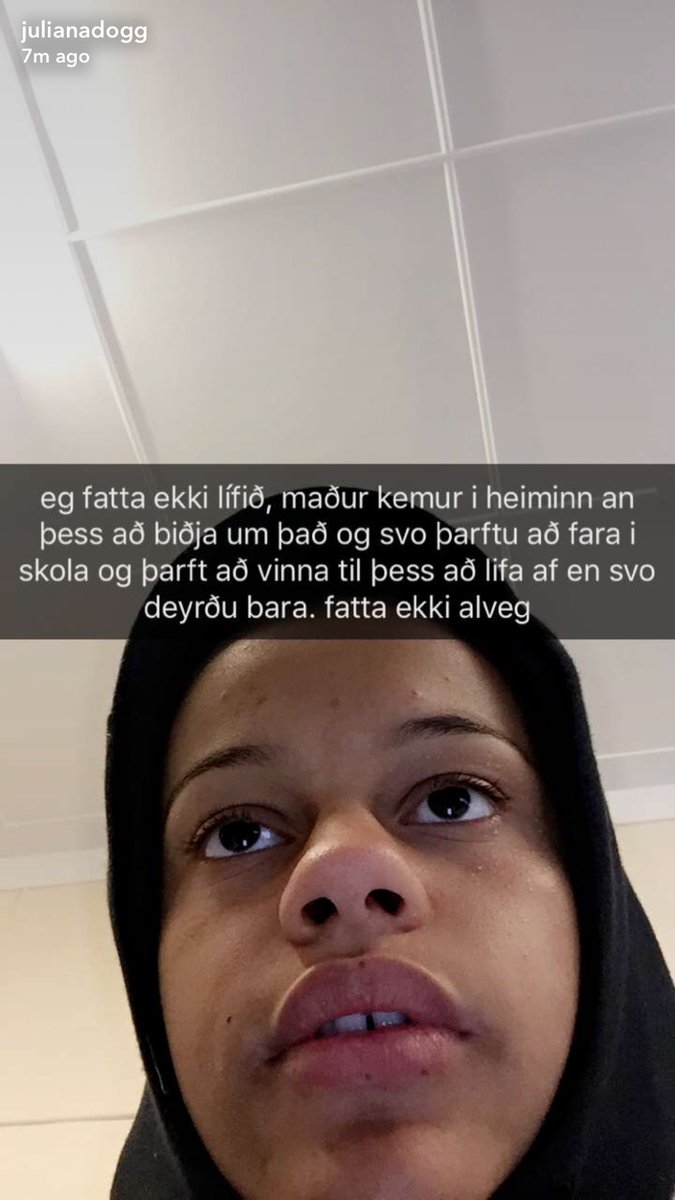 Hrafnhildurhhh's tweet photo. When life hits u https://t.co/SYUNhj4xyp