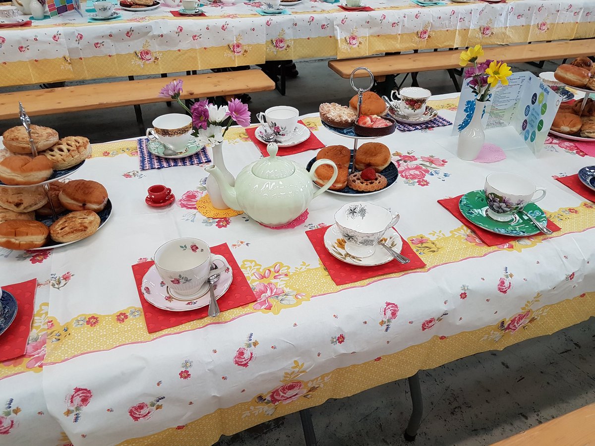 SamaritansIRL's tweet photo. There's no shortage of tea or buns at @SuicideorSurviv's National Tea Break launch and it's all the better for it #SOSCommuniTea https://t.co/yC8jFwtBYI