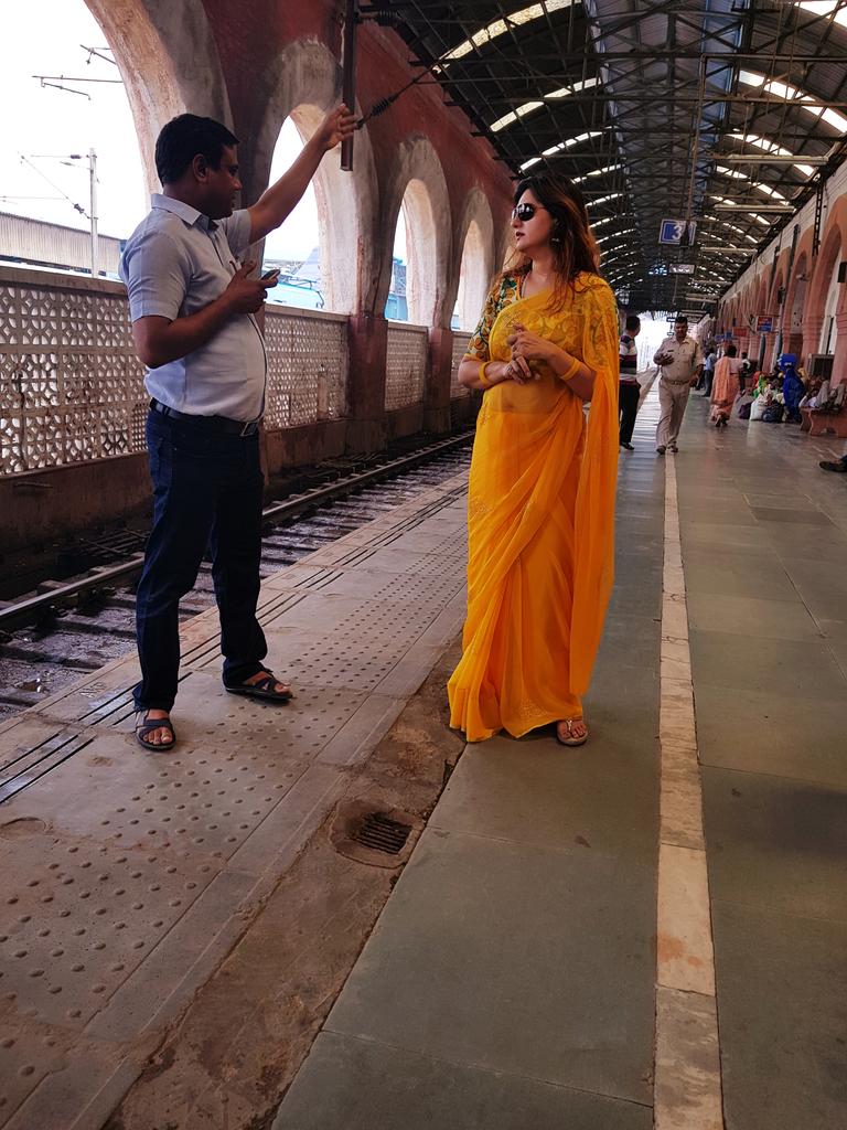 druditatyagi's tweet photo. Wonderful co-operative staff on gzb rly stn. Corridors painting work is in full swing.
@AtulGargBJP @myogiadityanath https://t.co/Bm8AQZagZl