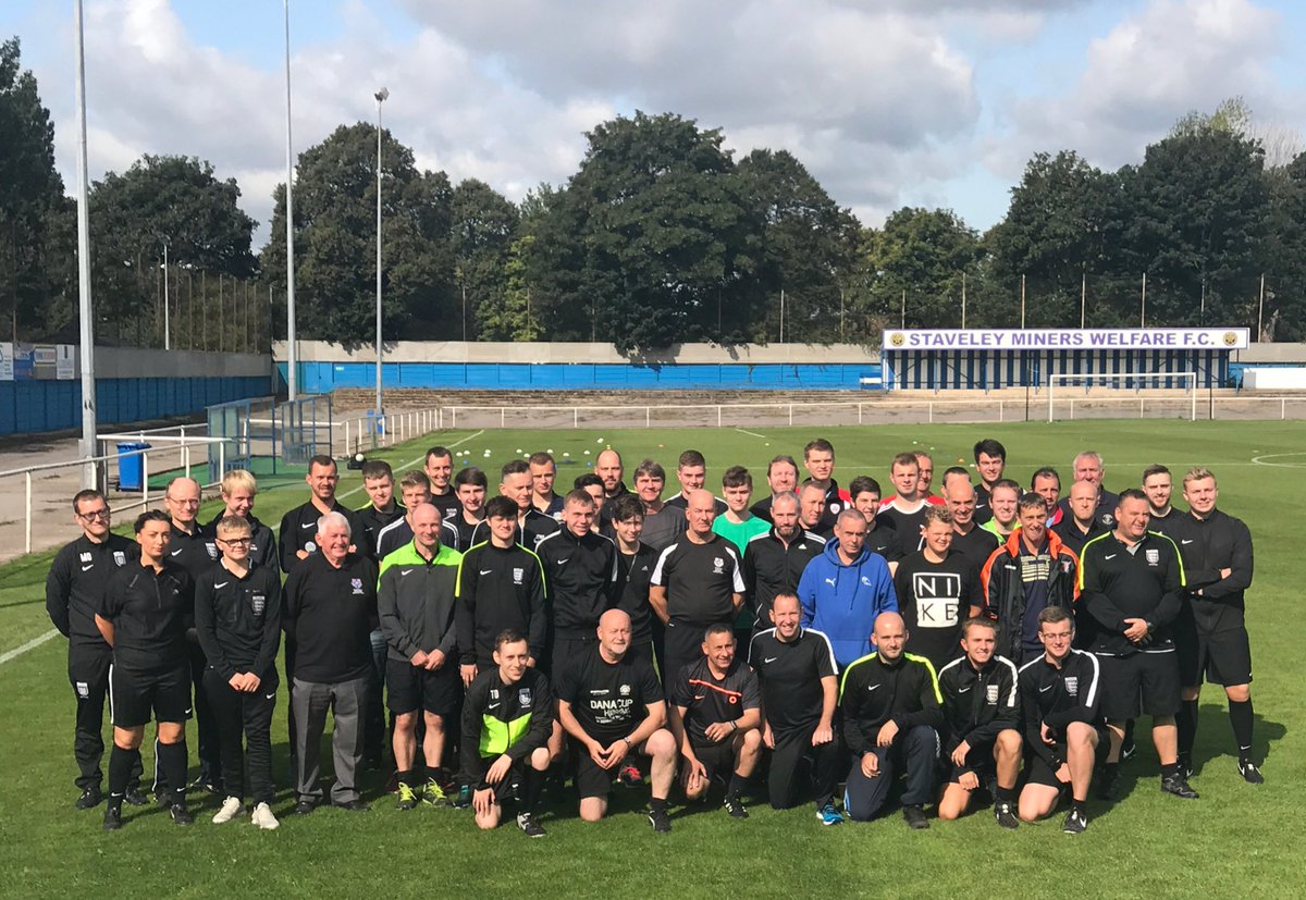 Want to be a part of this team? 
Book on a referees course! Next one starts 4th Sept! ⚽️👍🏻

sheffieldfa.com/referee/basic-…