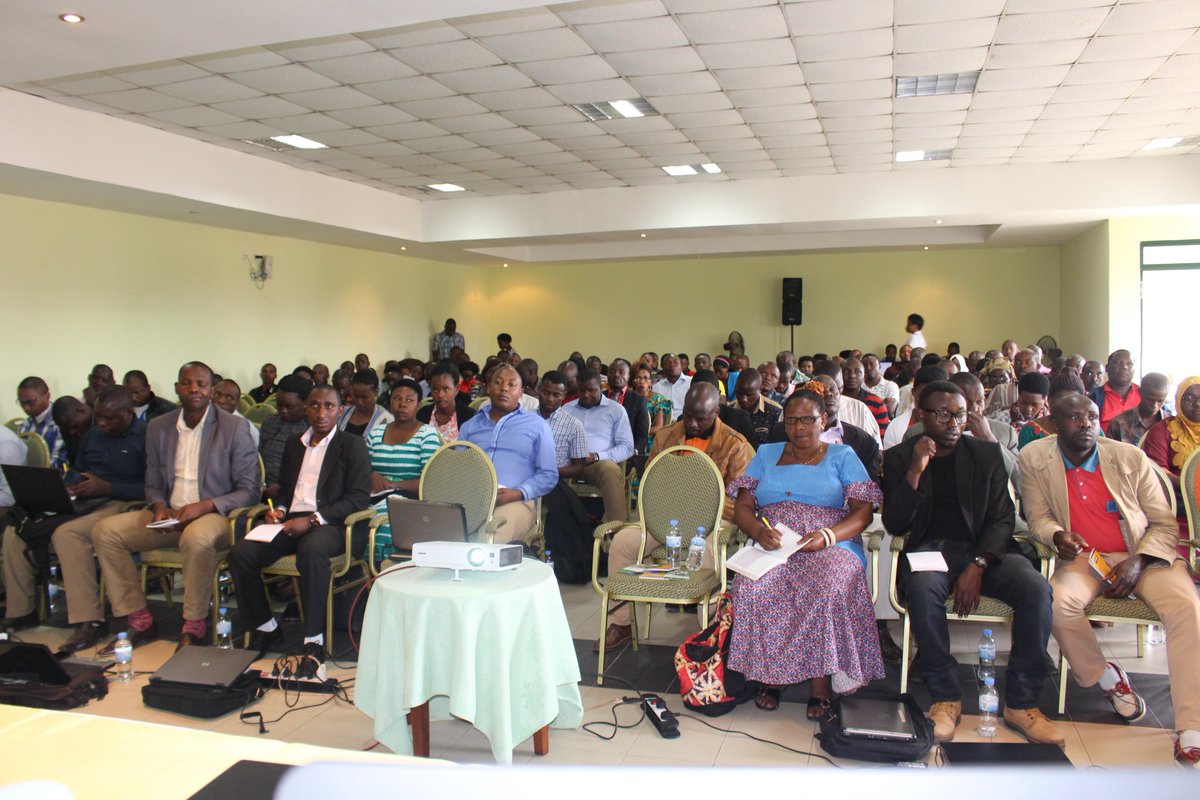 umucyo_gov_rw's tweet photo. In collaboration with @RwandaFinance ,@PSF_Rwanda , RDB-PKI, #EprocTeam continues awareness campaign #System in Northern Province @migarich https://t.co/vWWPpGTnHx