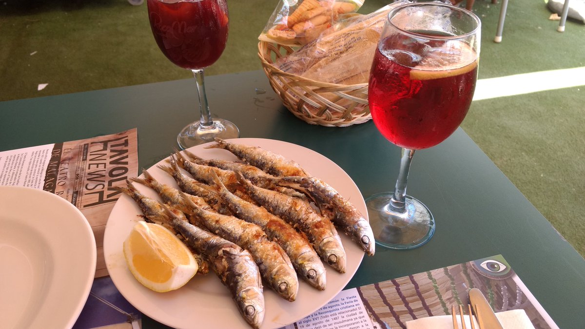 Dani_Okmpo's tweet photo. 87 de estos me comía ahora mismo
#espeto #malagueño #Gastronomia #salibando https://t.co/CHY9l8bG8O