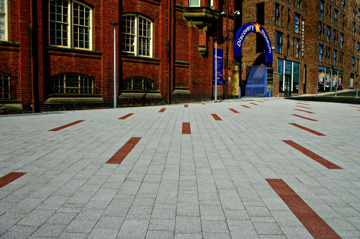 Hardscape_ENG's tweet photo. #ThrowbackThursday to last year: Discovery Museum, #Newcastle paved with #Kellen Lavaro Wit & Rood and also Royal White #Granite steps! https://t.co/1qJxf2a50t