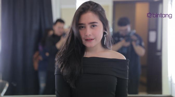 Prilly Latuconsina Bakal Nyanyi Lagu Ini di HUT SCTV dlvr.it/PhGPqK