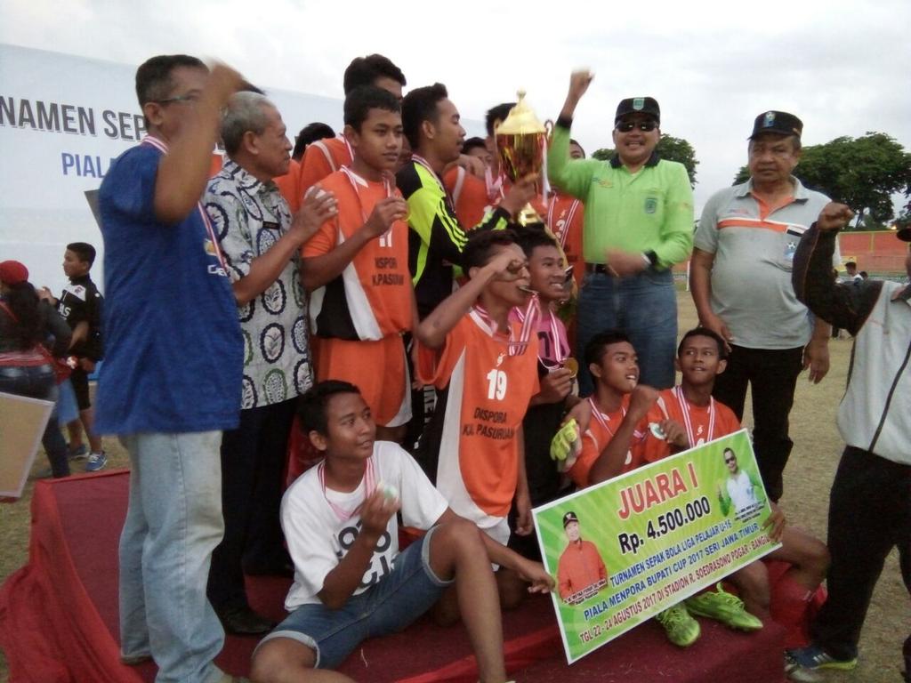 Selamat! SSB Persekapas Pasuruan juara LPU-16 P. Menpora 2017 Prov Jatim <a href="/imam_nahrawi/">Imam Nahrawi</a> <a href="/Deputi3Menpora/">Deputi 3 Kemenpora</a> <a href="/asdep_ordik/">AsdepOrdik Kemenpora</a>