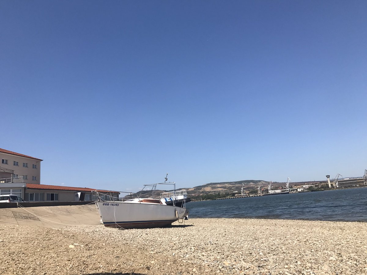 dromkvinna501's tweet photo. Dags att säga hej då! Sista dagen på stranden!#Sommar2017 #Kladovo2017 https://t.co/id1S2JoR8P