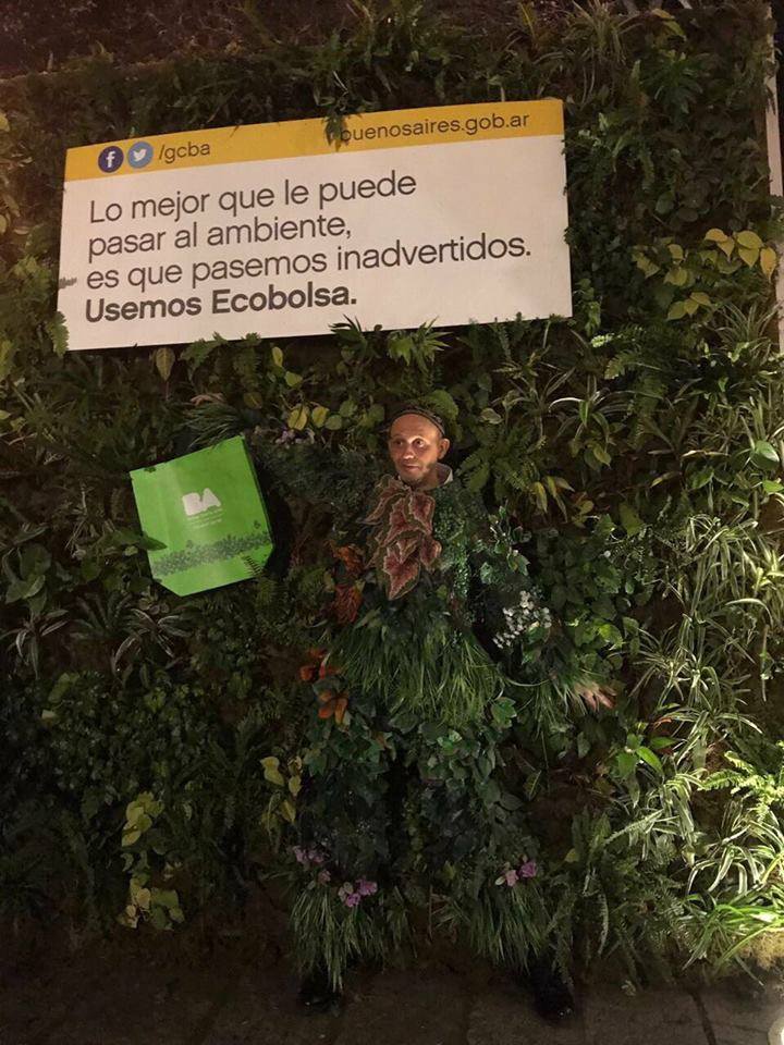 Cinematracks's tweet image. ¡Ojalá que un funcionario inepto q pide rezar para apagar incendios no haya formado parte de la promo del #GreenFilmFest! #LaCosa #Bergman