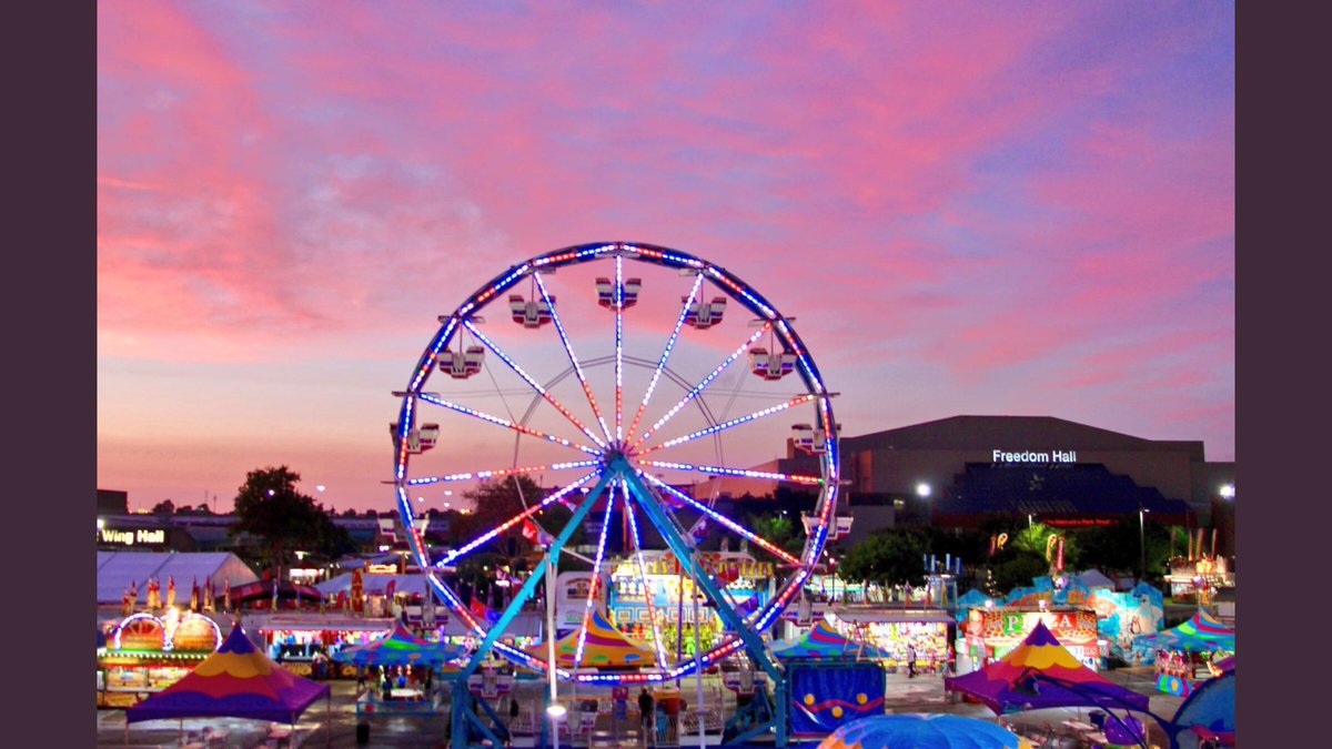 gotolouisville's tweet photo. Last weekend of the @kystatefair coming up. Who's ready for some midway rides?? #LouisvilleLove #KySummer ๐ก๐ https://t.co/AKu7kuGLrc
