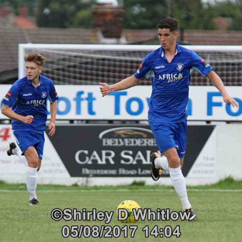 OFCLTRAWLERBOYS's tweet photo. Player sponsorship still available!

D Daniels
C Bolasie
J Greenleaf
E Putnins
O Humphrey 

£100 ⚽️👍sales@lowestofttownfc.co.uk https://t.co/Ke25NQXLLT