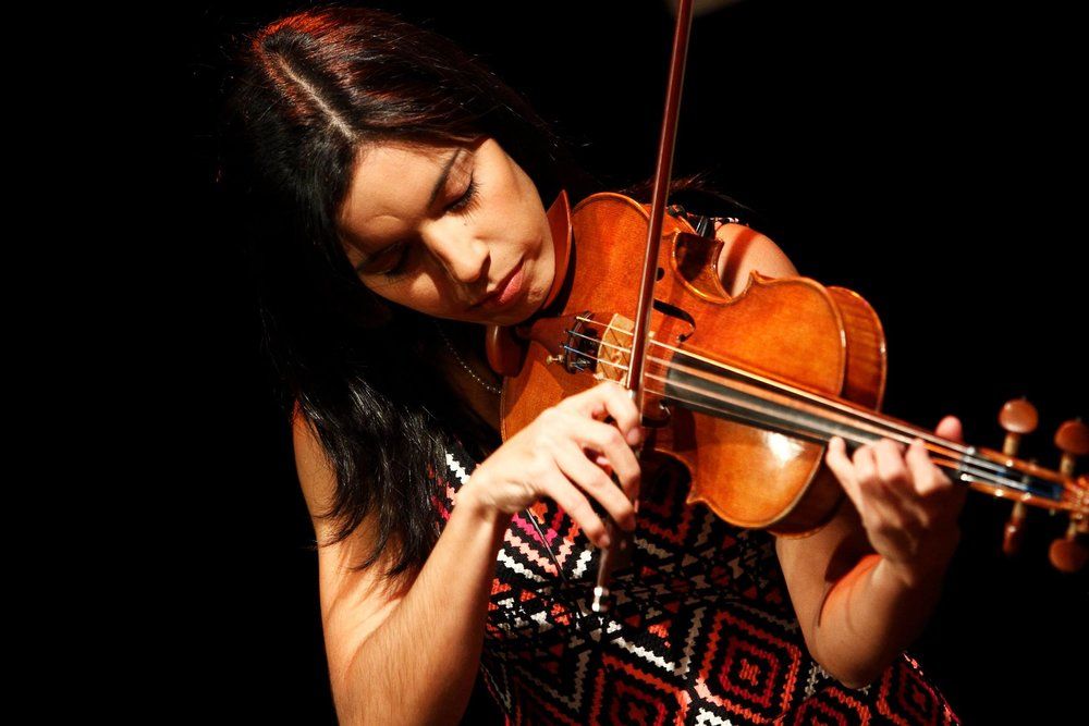 #Noticia ¿Ya escucharon el nuevo tema de @BrendaRengel @SoyMiguelSiso y @FreddyJazzBass? bit.ly/2x81QUp #24Ago