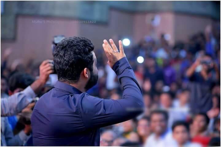 NTR_PicZone's tweet photo. Less than 300 seconds left over for #LavaTeaser launch. Are u guys ready to watch @tarak9999 in his style !? #JaiLavaKusa https://t.co/ogJkgTdRqo