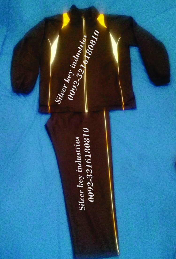 silverkeyind's tweet image. All Style what you want tell me we make for u .
Article : Tracksuit 
Fabric : Micro Peach finish 
GSM: 110 to 115
Colour fabric what u like.