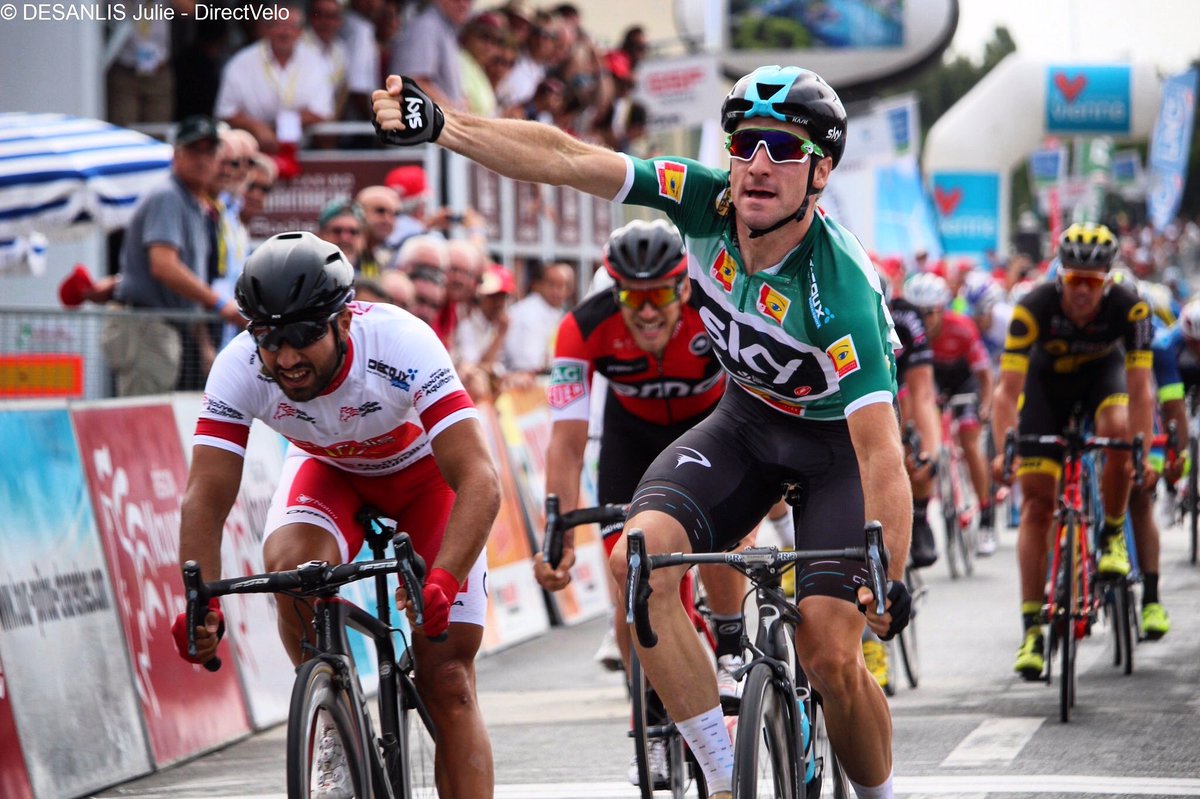 eliaviviani's tweet photo. ✌🏻️V come Vittoria iuppiiiiii! Super Lead out from my @TeamSky boys leave me at 200m to go👌🏻 perfect! #7win #superhappy https://t.co/fR14aJMJ7B