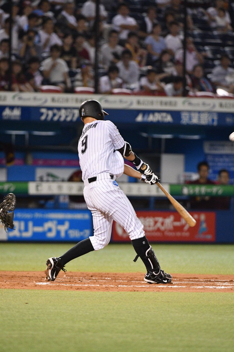 chibalotte's tweet photo. 【8月24日 M2-1E】
関谷投手が6回4安打無失点で今季初勝利！
荻野貴選手の本塁打で先制し、福浦選手がタイムリー2塁打！

▼本日の成績はこちら
https://t.co/tALuH9W7Dy
#chibalotte https://t.co/QchRzZVhgQ