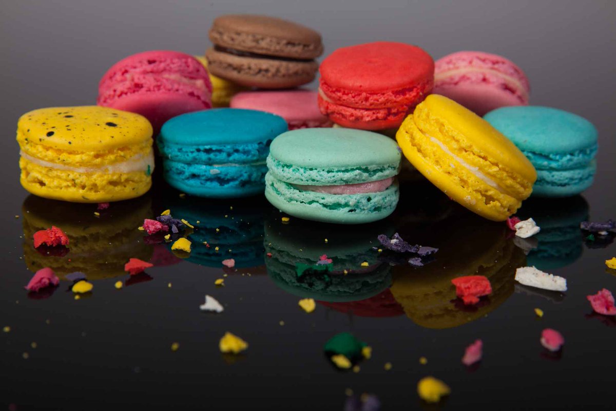 iammissmacaroon's tweet image. The flavour of the week is our &apos;Chocolate Orange&apos; macaroon! 🎉 
To celebrate get it for just £1 all week!! buff.ly/2g93v93