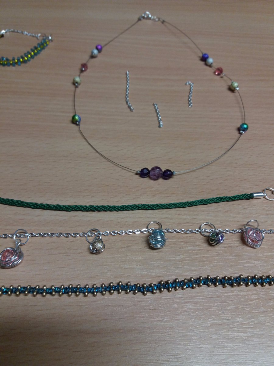 deborahbdesign's tweet photo. It's been a few great months of workshops with great #charities! 
#crafts with #childreninfostercare and #jewellerymaking with #youngcarers https://t.co/hmRkjZeZNv