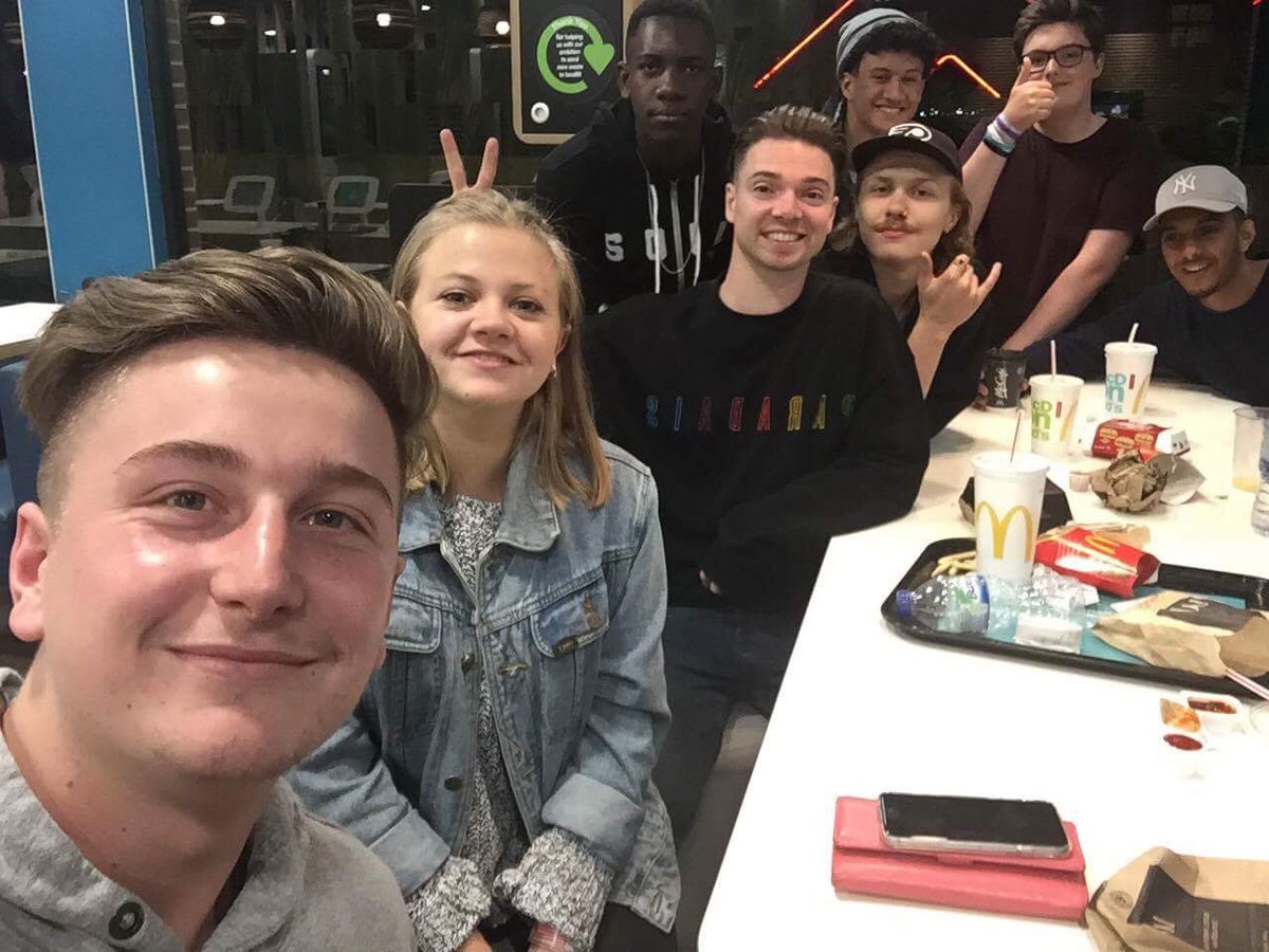It was great to meet some of the worship team at <a href="/SoulSurvivorGB/">Soul Survivor</a> at <a href="/McDonalds/">McDonald's</a> last night just before heading home! <a href="/tomsmith500/">Tom Smith</a>