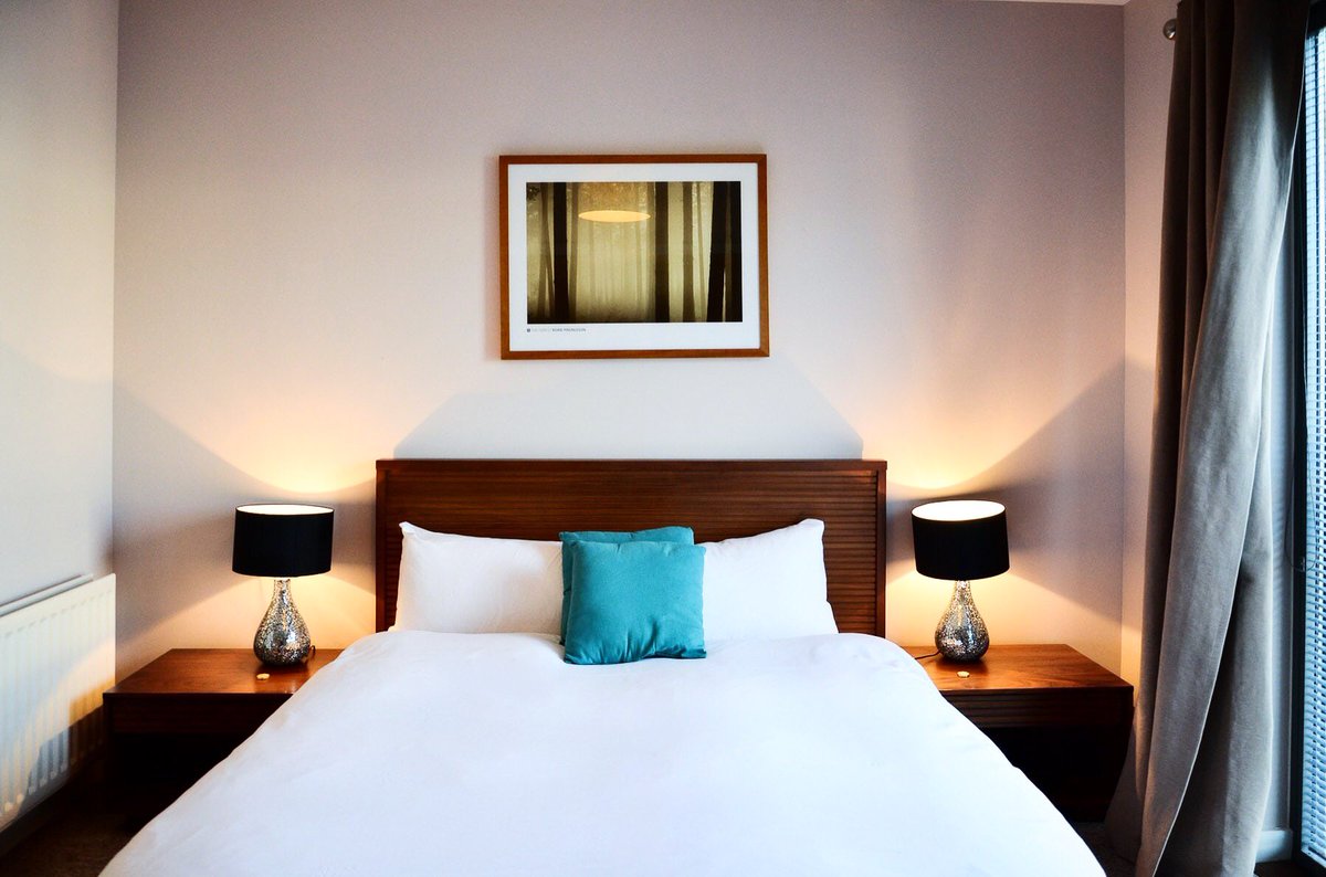 TheCitySuites's tweet photo. Book apartments in #Edinburgh on https://t.co/Oxvv7MZ4JZ ❤️ #scotland #lovescotland #summerfestival #wheretostayedinburgh https://t.co/7BYyxt5u5J