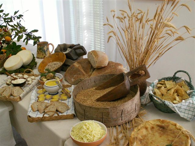 ParcoAlpiLiguri's tweet photo. #eventi nel #parcoalpiliguri: sabato 19 agosto a #Mendatica torna #festa della #CucinaBianca, il #sapore delle #AlpiLiguri #Liguria #sagre https://t.co/1MAmLwKkqq
