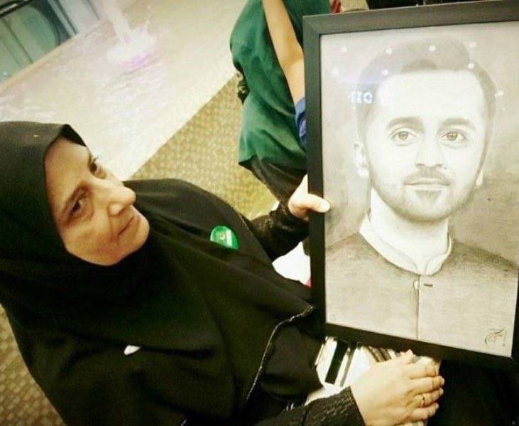 Badamist_'s tweet photo. Ye Kamyabian Izzat Ye Naam Tum Se Ha
KHUDA Ne Dia Jo Bhi Muqaam Tum Se Ha
#BlessedMom❤️
#BlessedSon❤️
May She Live Long 😊😊
@WaseemBadami https://t.co/qxo6PDwlJN