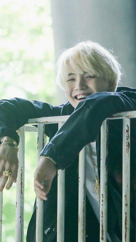 wynn_aa's tweet photo. Uwaahhh happy #1YearWithAgustD @BTS_twt
#ltpost https://t.co/CLtVnE3Dbv