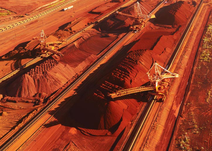 MiningMagazine's tweet photo. #Decmil #Australia secures contract to conduct initial works at @BHP's South Flank #ironore project https://t.co/DOu75aV6ZF #mining #Pilbara https://t.co/z81WG0oXu9