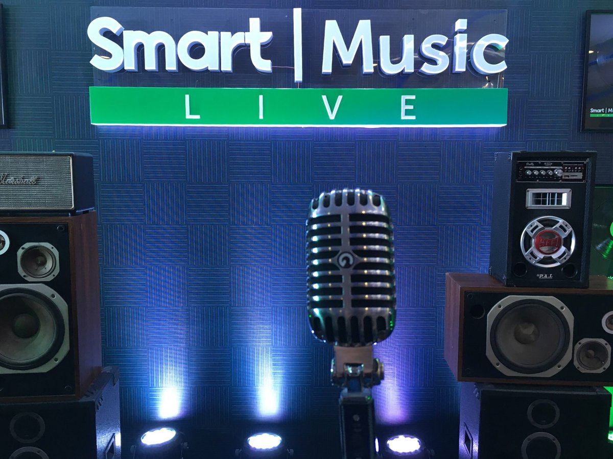LiveSmart's tweet photo. Shout out to @5SOS fans! We're giving away M&amp;G passes for you guys! Just top up/register to GIGASURF50 for a chance to win! #SmartInTheMix https://t.co/bJzqqKyInc