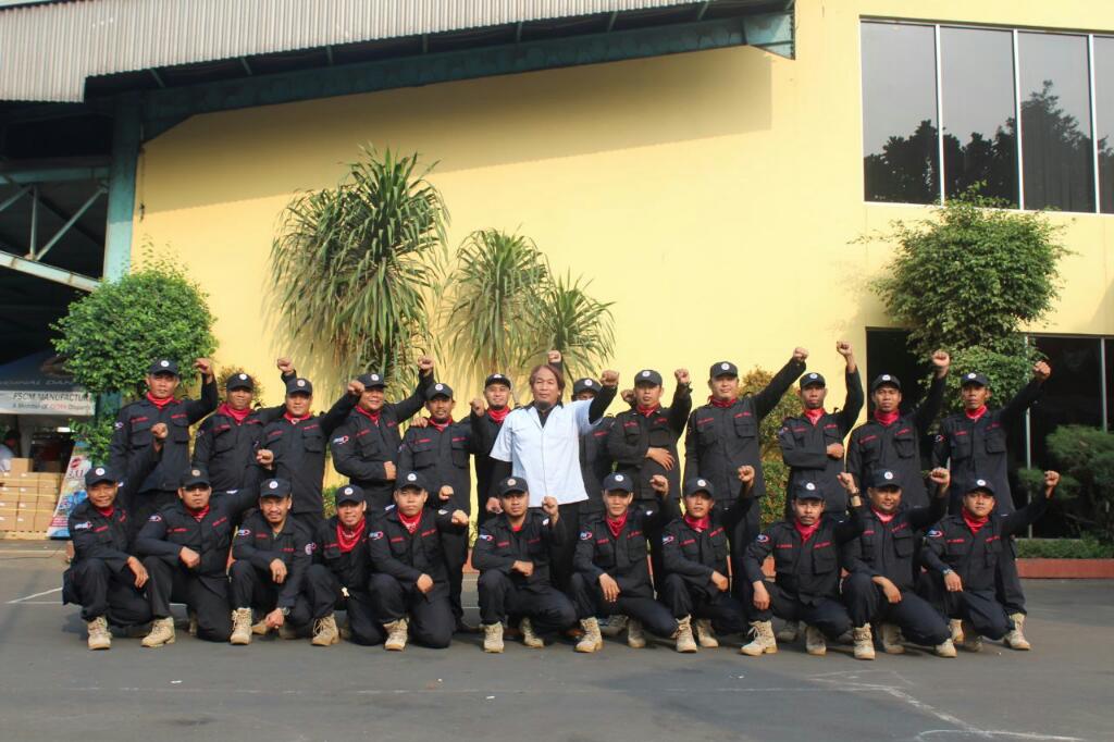 puk_fscm's tweet photo. Upacara bendera HUT #ri72 bersama @gm_dki @FSPMI_KSPI https://t.co/0KVfap9gbk