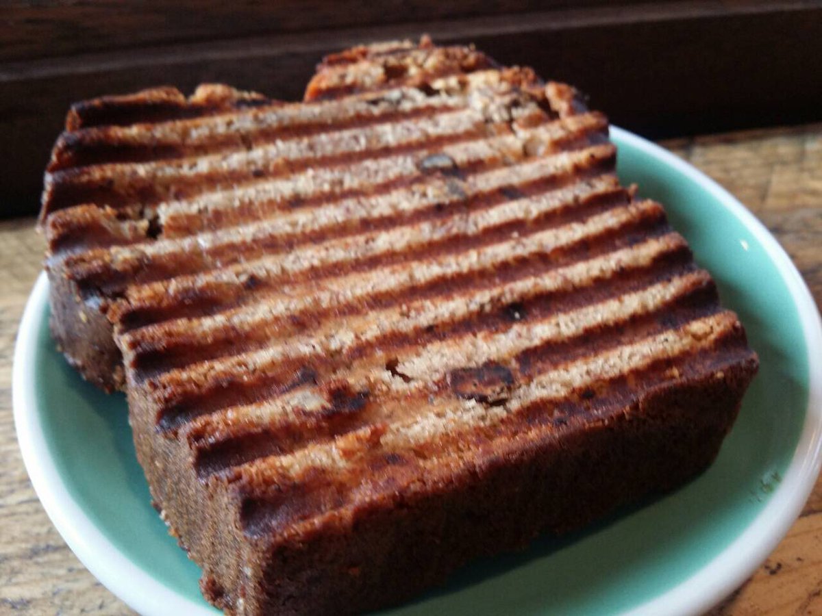 badbeanlondon's tweet photo. New to #badbean !! And they are pretty yummy !! @NappyValleyNet @thisisclapham @loveclapham @JiveBattersea @nnbattersea https://t.co/tpCm3SReU4