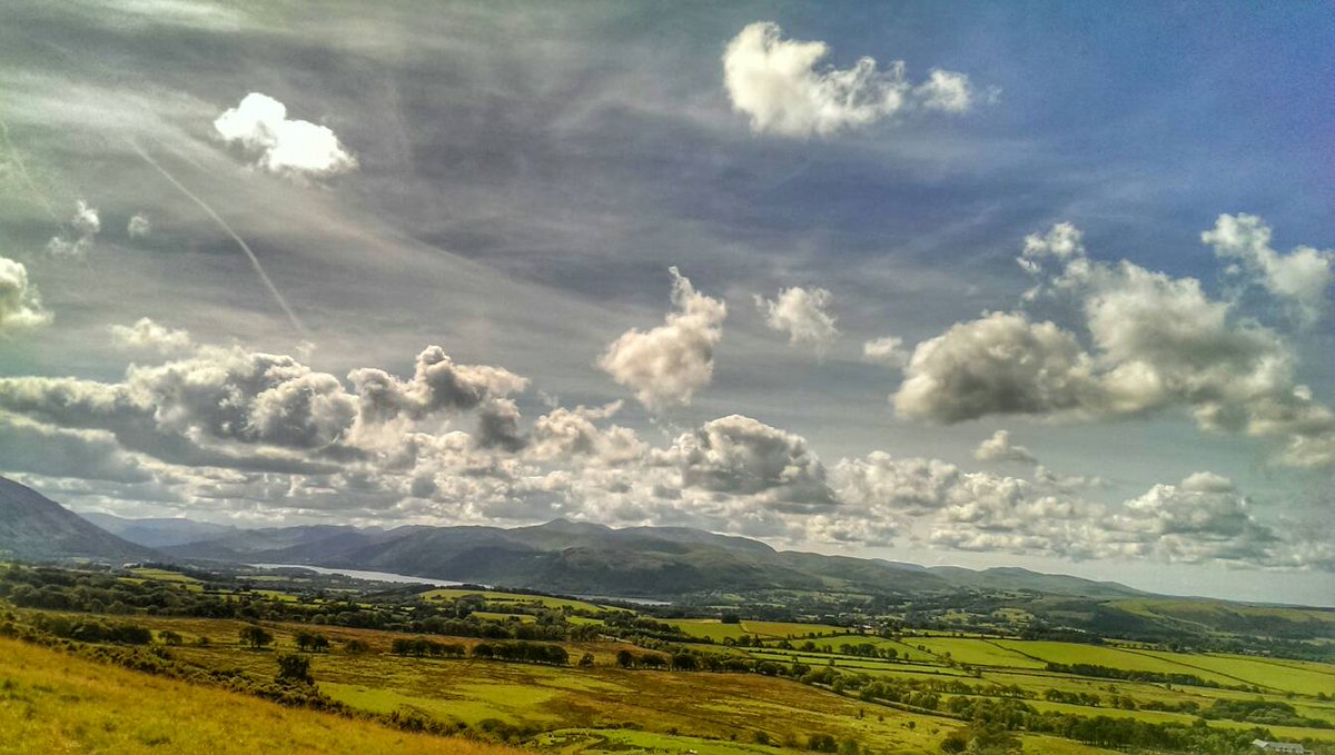 onefoto1's tweet photo. Clouds bubbling up over the Lake District. https://t.co/80bLCC0S0b