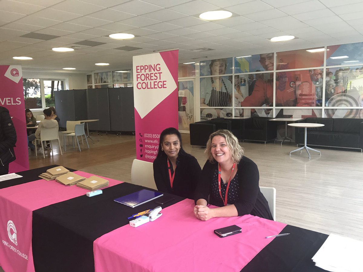 SaboohiFamili's tweet photo. #alevelresultsday2017 @EppingForestCol Good luck one and all.Don't forget to register yr interest 4 #FlyingStart #remarkablesuccess #EFCWay https://t.co/R1aPmg3idT